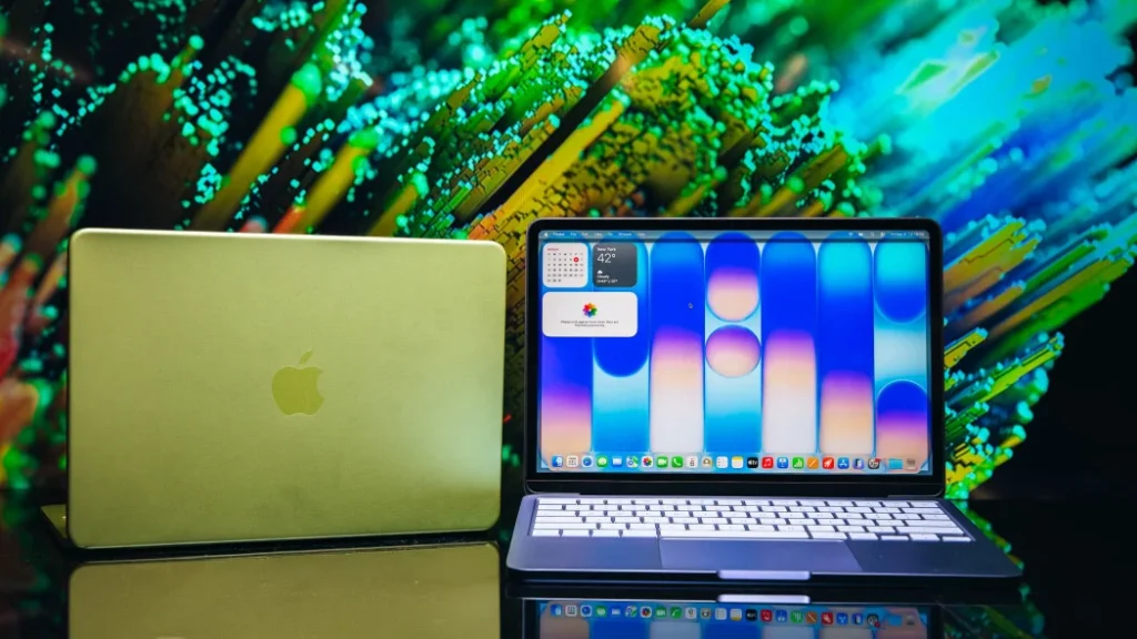 MacBook Neo Budget Laptop