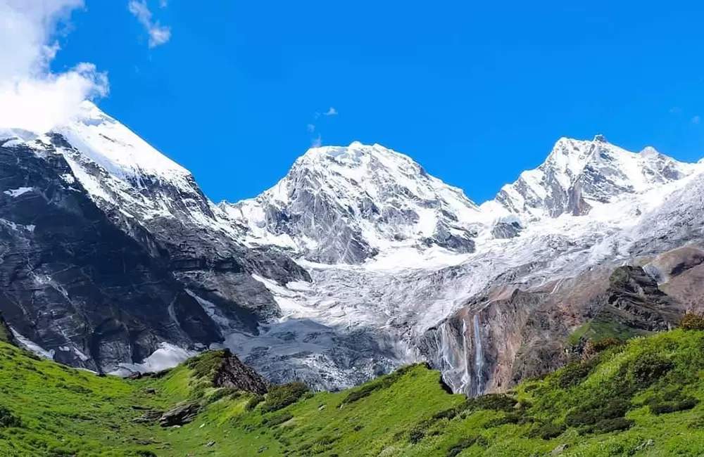 Munsiyari Summer Travel