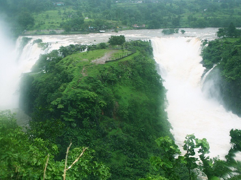 Bhandardara Monsoon Tourism